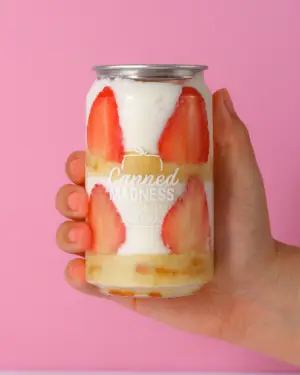 Strawberry shortcake can