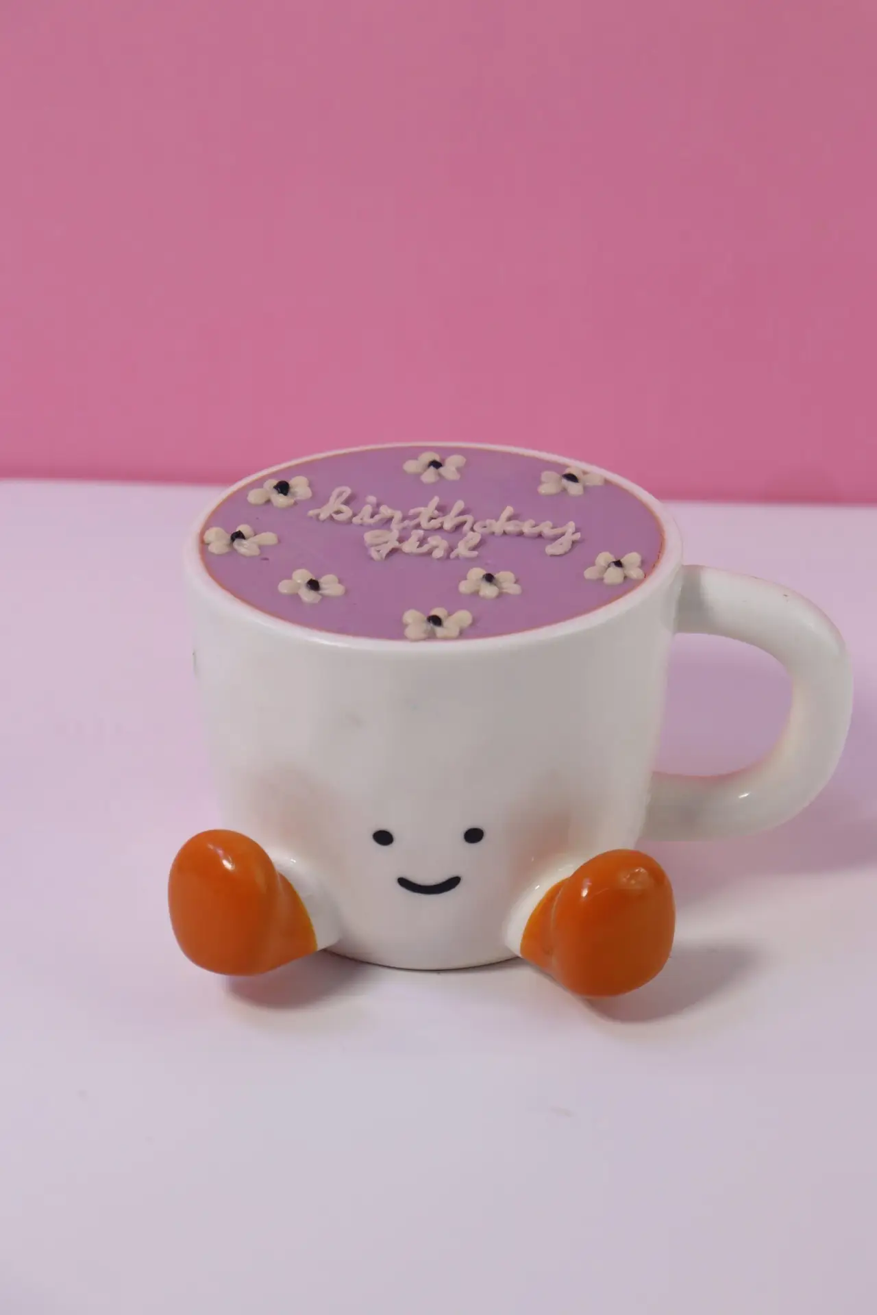 Sitting Brownie cup