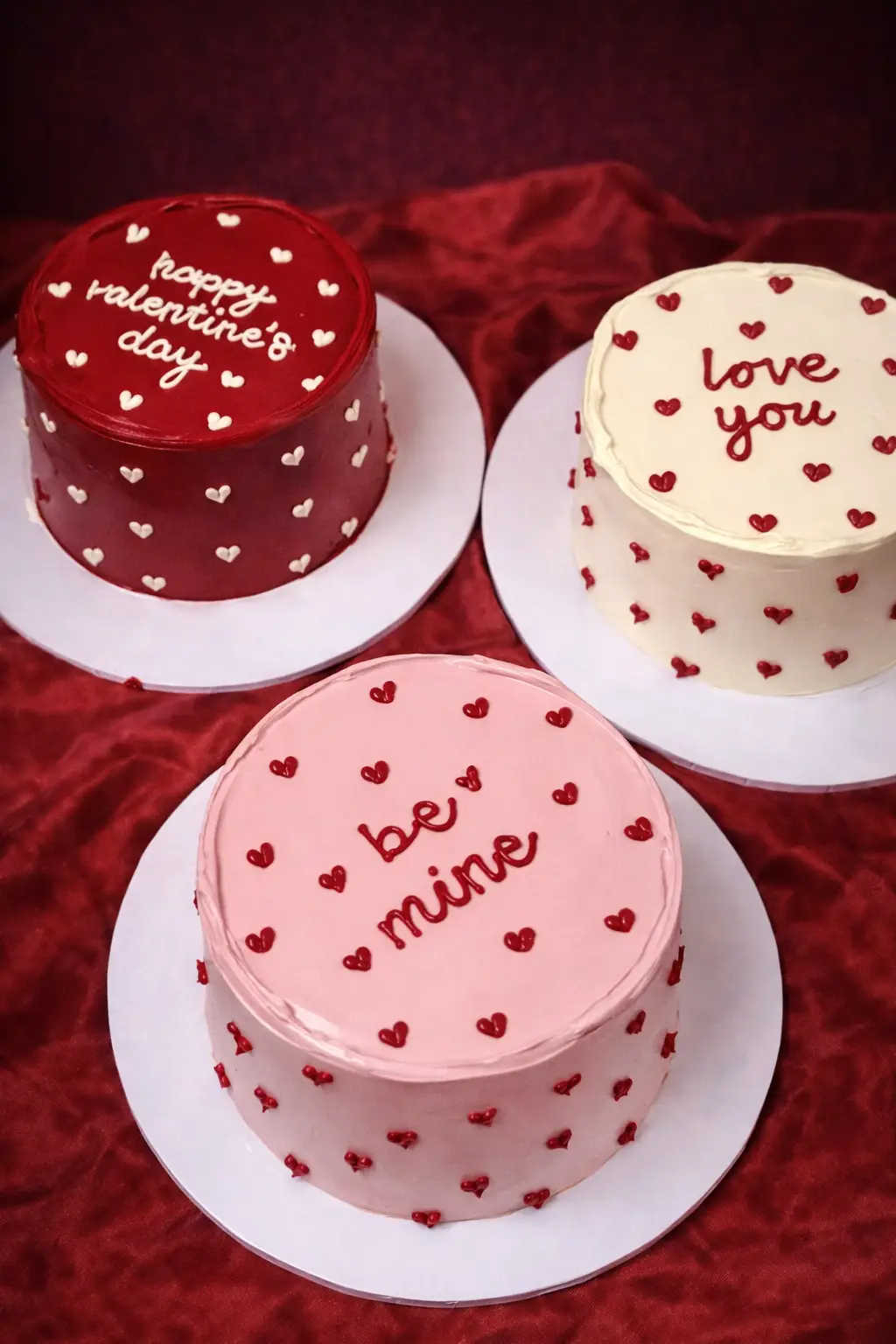Valentines cake ( V21 )