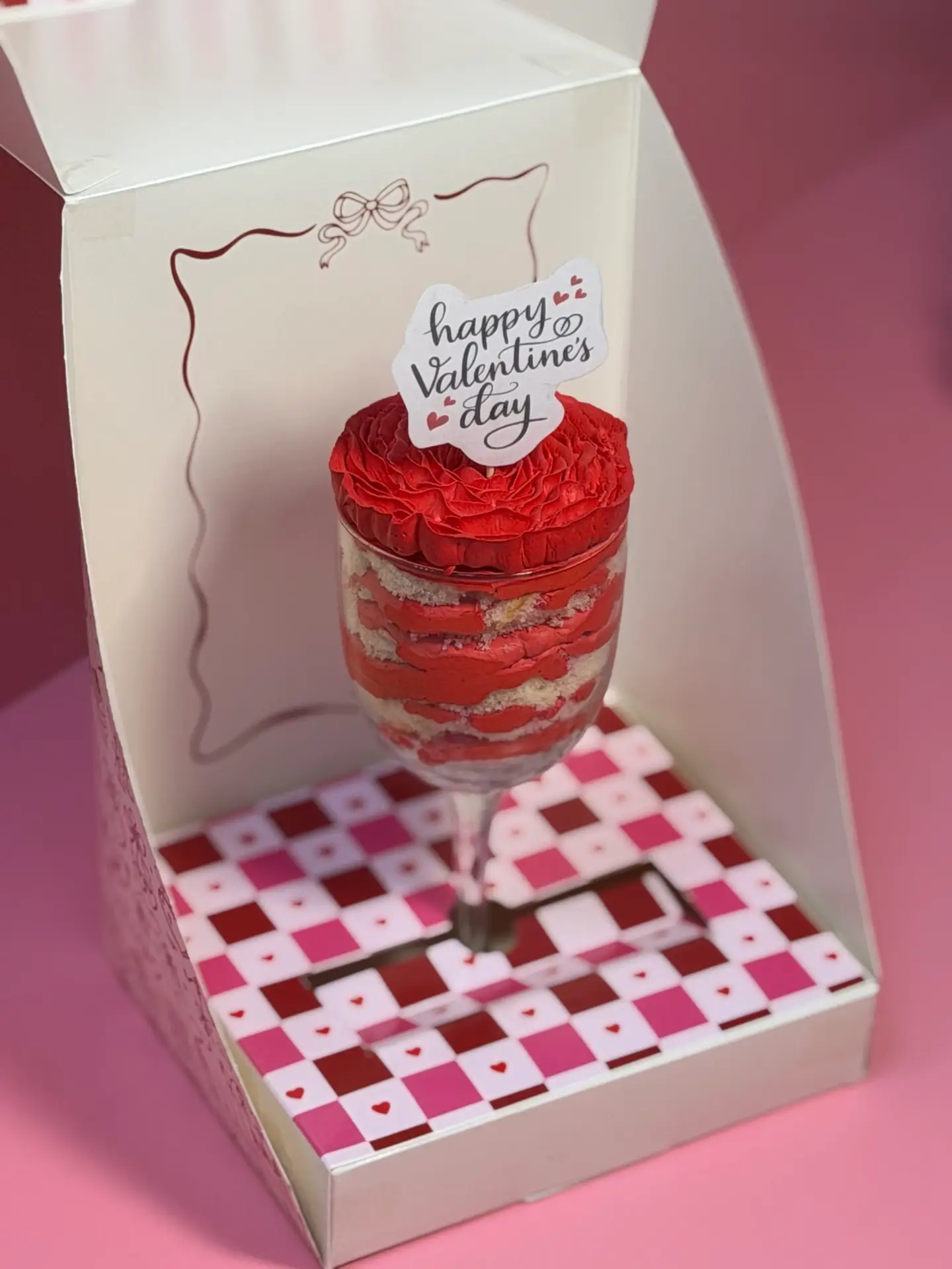Valentines cake ( V16 )