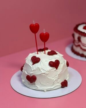 Valentines cake ( V14 )