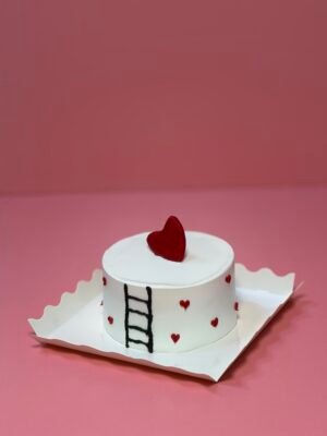 Valentines cake ( V12 )